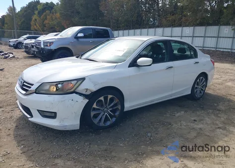 2015 Honda Accord Sport z USA, uszkodzony, nr VIN 1HGCR2F55FA006513